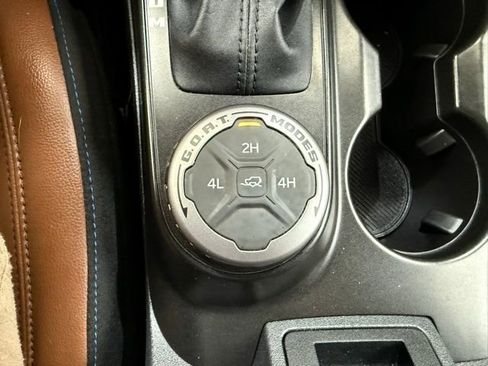 Used 2022 Ford Bronco Outer Banks image 40