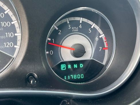 Used 2012 Chrysler 200 Touring w/ Sun/Sound Group image 16