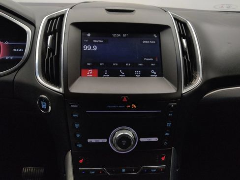 Used 2019 Ford Edge Titanium AWD/4WD image 25