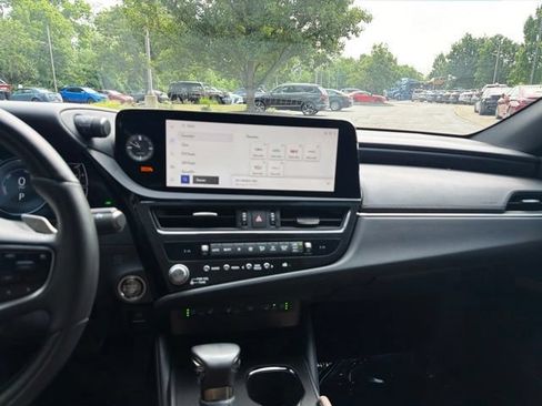 Used 2024 Lexus ES 300h Ultra Luxury w/ Accessory Package (Z2) FWD image 14