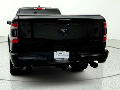 Used 2020 RAM 1500 Limited w/ Black Appearance Package AWD/4WD image 6