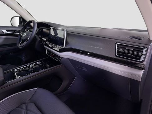 New 2026 Volkswagen Atlas Peak Edition AWD/4WD image 33