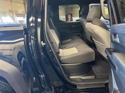 Certified 2025 Toyota Tacoma TRD Off-Road image 33