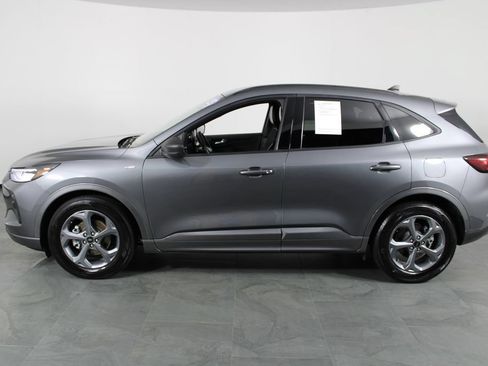 Used 2023 Ford Escape ST-Line FWD image 14