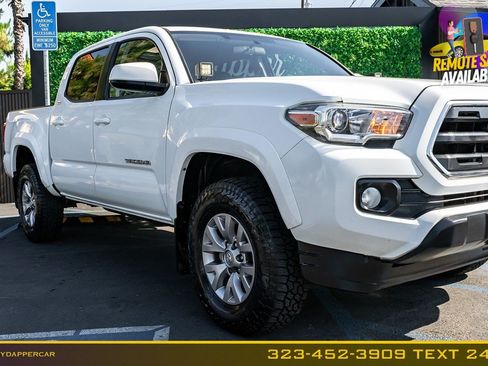 Used 2017 Toyota Tacoma SR5 w/ SR5 Appearance Package (SM) RWD image 4