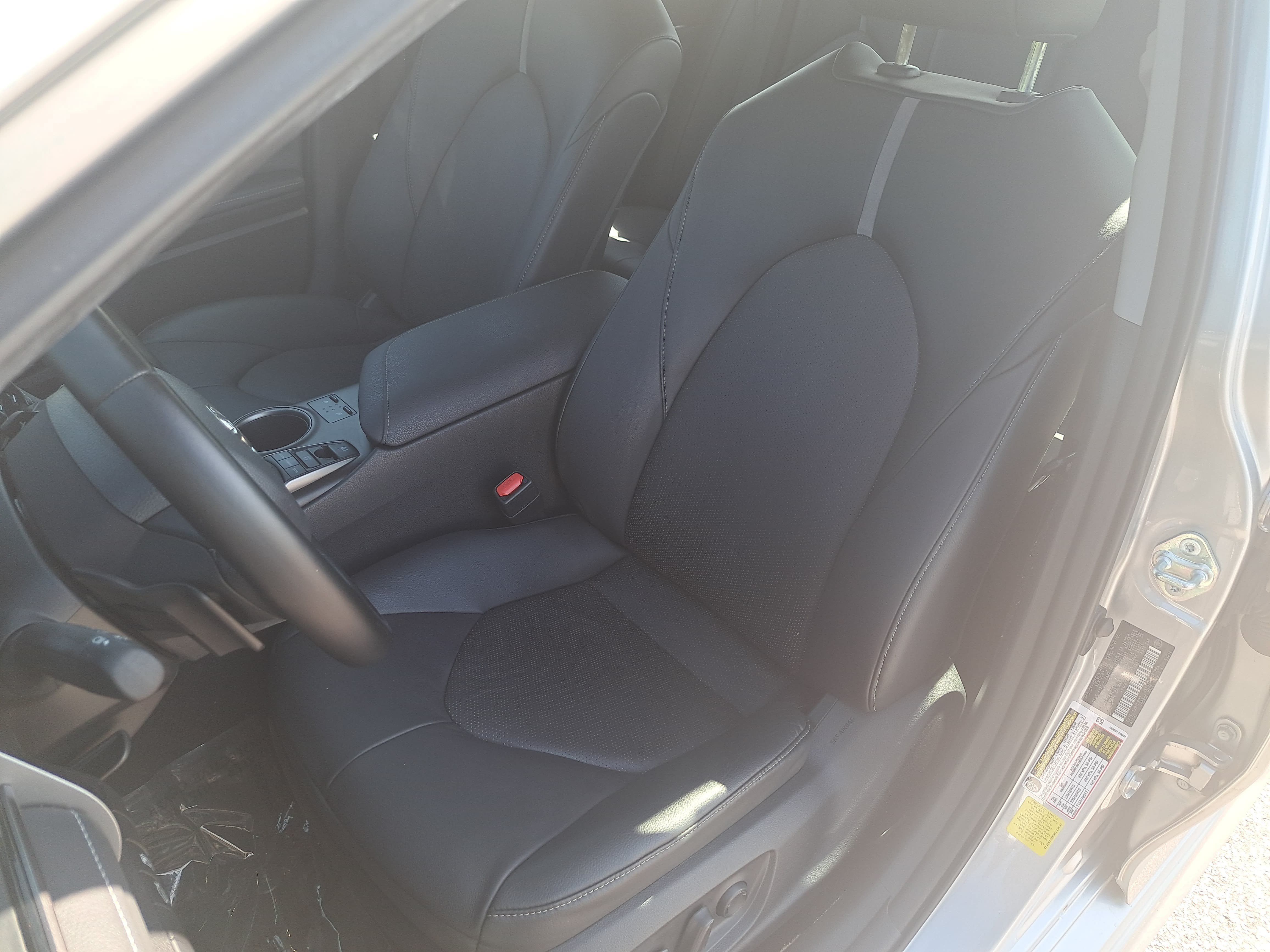 Used 2022 Toyota Camry XSE FWD image 15
