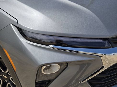 New 2026 Chevrolet TrailBlazer LT w/ LT Cold Weather Package FWD image 10