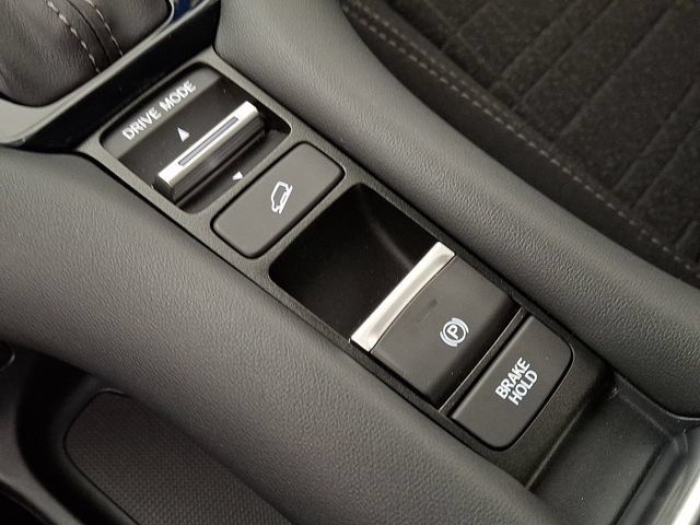 Used 2026 Honda HR-V LX image 24