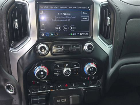 Used 2023 GMC Sierra 2500 SLE w/ SLE Value Package; AWD/4WD image 16