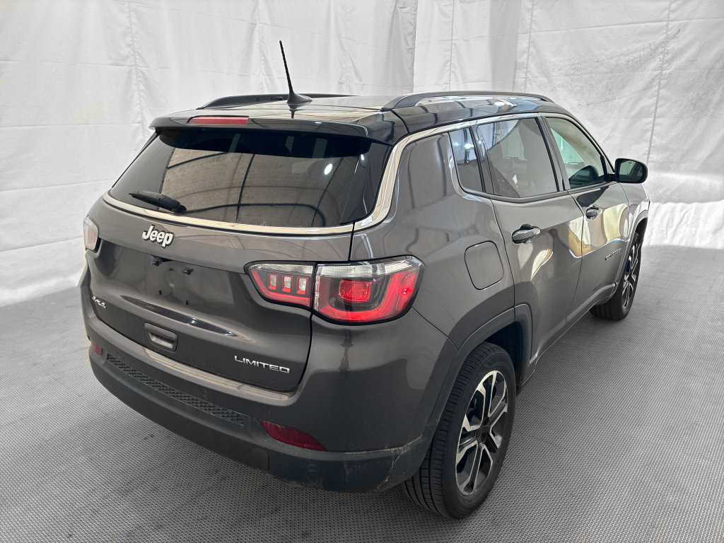 Used 2022 Jeep Compass Limited w/ Sun and Sound Group AWD/4WD image 7