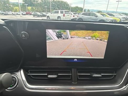 Used 2026 Chevrolet Trax ACTIV w/ Driver Confidence Package FWD image 20