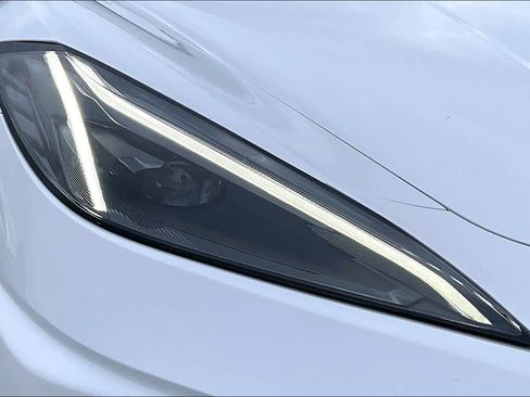 Used 2023 Chevrolet Corvette Stingray Premium Cpe w/ Z51 Performance Package image 22