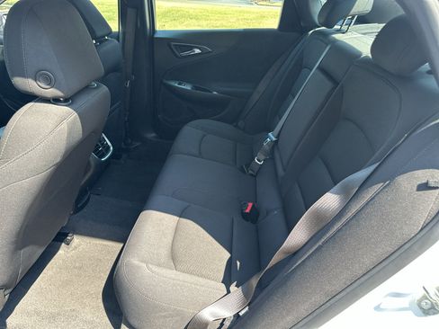 Used 2024 Chevrolet Malibu LT FWD image 16