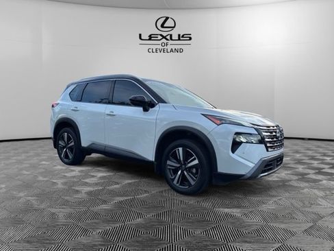 Used 2025 Nissan Rogue SL w/ SL Premium Package AWD/4WD image 2