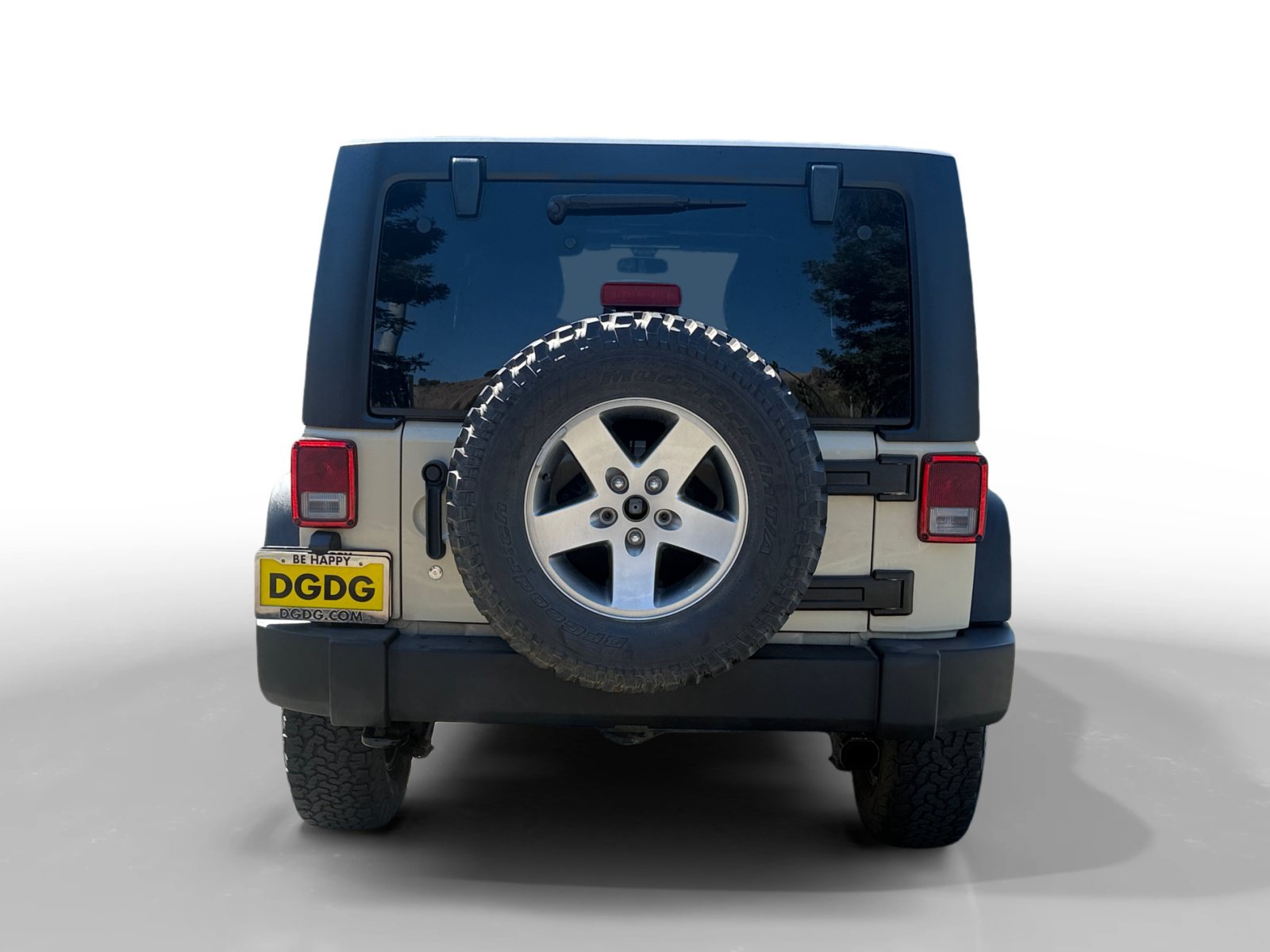 Used 2011 Jeep Wrangler Unlimited Rubicon w/ Dual Top Group AWD/4WD image 4