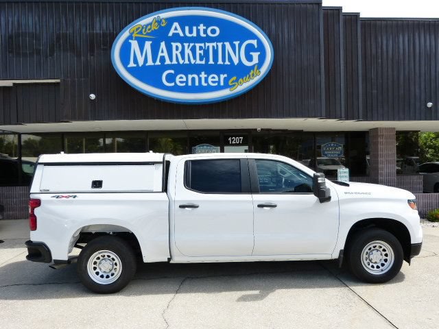 Used 2023 Chevrolet Silverado 1500 W/T w/ WT Value Package AWD/4WD image 4