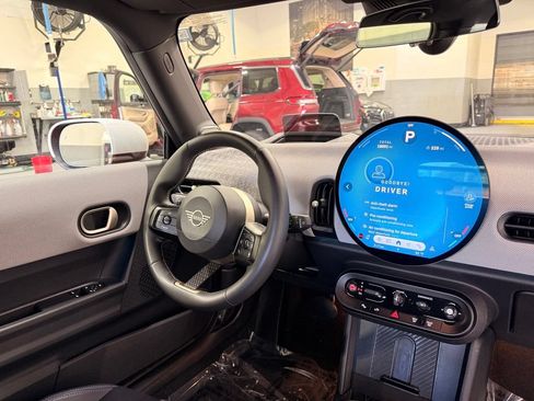 Certified 2025 MINI Cooper S FWD image 24