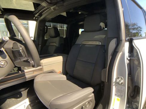 New 2025 GMC Hummer EV 3X w/ Extreme Off-Road Package image 19