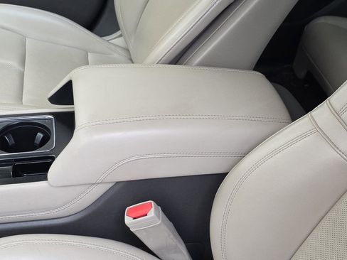 Used 2020 Lincoln Corsair FWD w/ Equipment Group 101A image 8