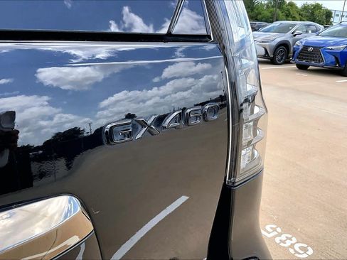 Used 2023 Lexus GX 460 w/ Black Line Special Edition AWD/4WD image 10
