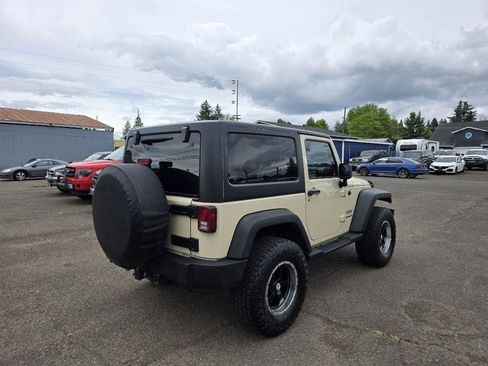 Used 2011 Jeep Wrangler Sport AWD/4WD image 3