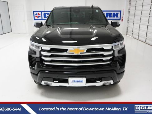 New 2026 Chevrolet Silverado 1500 High Country w/ High Country Premium Package AWD/4WD image 2