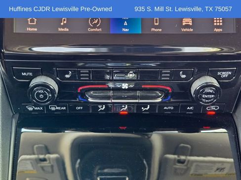 Used 2024 Jeep Grand Cherokee Limited w/ Black Appearance Package RWD image 22