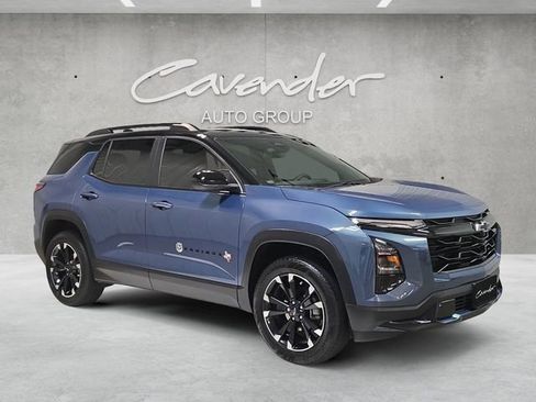 Used 2025 Chevrolet Equinox RS w/ Convenience Package III image 2