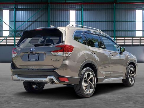 Used 2022 Subaru Forester Touring w/ Popular Package #2 AWD/4WD image 5