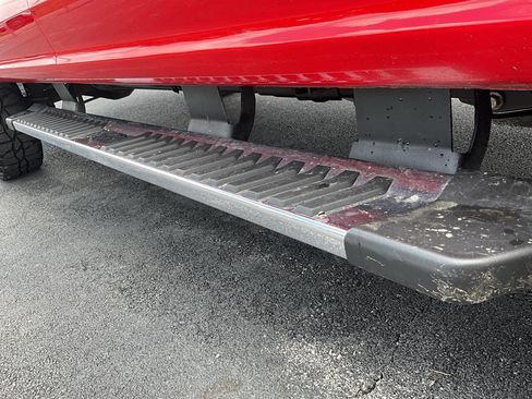 Used 2017 Ford F350 XLT w/ XLT Premium Package AWD/4WD image 26