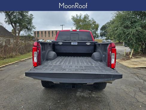 Used 2017 Ford F250 Lariat w/ Chrome Package image 6