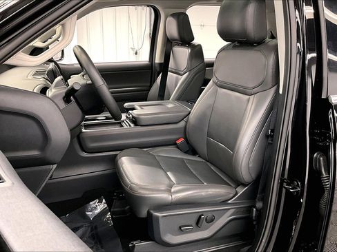 Used 2025 Ford Expedition Max Active AWD/4WD image 24
