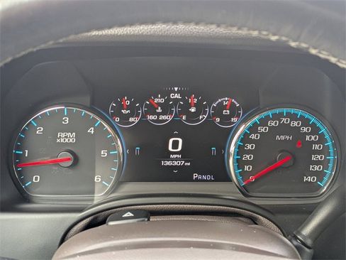 Used 2017 GMC Yukon SLT w/ Premium Edition image 33