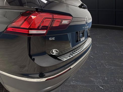 Used 2023 Volkswagen Tiguan SE image 31