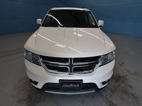 Used 2018 Dodge Journey SXT w/ Connectivity Group FWD image 32