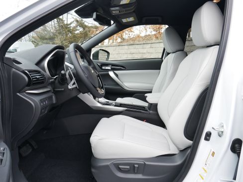Used 2026 Mitsubishi Eclipse Cross SEL AWD/4WD image 12