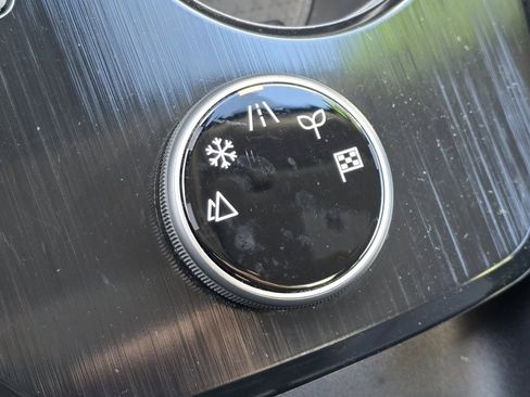 Used 2023 Nissan Rogue SL w/ SL Premium Package image 27