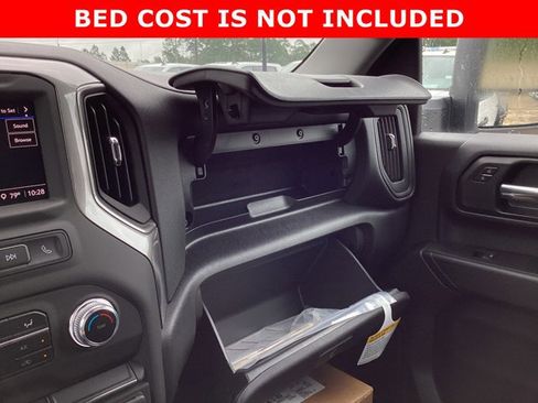 New 2025 GMC Sierra 3500 Pro w/ Convenience Package image 26