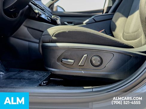 Used 2025 Hyundai Tucson SEL FWD image 17