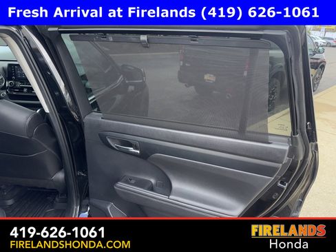 Used 2020 Toyota Highlander XLE image 34