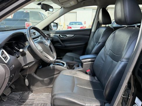 Used 2014 Nissan Rogue SL AWD/4WD image 2