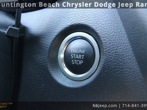 Used 2025 Toyota Corolla SE image 23