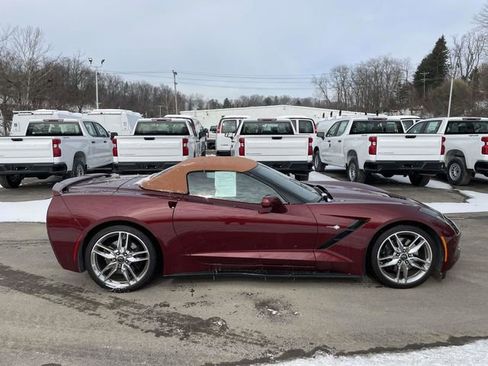 Used 2017 Chevrolet Corvette Stingray Convertible image 2