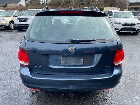 Used 2009 Volkswagen Jetta TDI FWD image 6