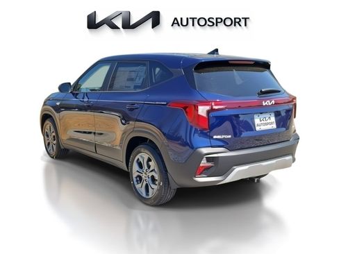 New 2026 Kia Seltos LX FWD image 10