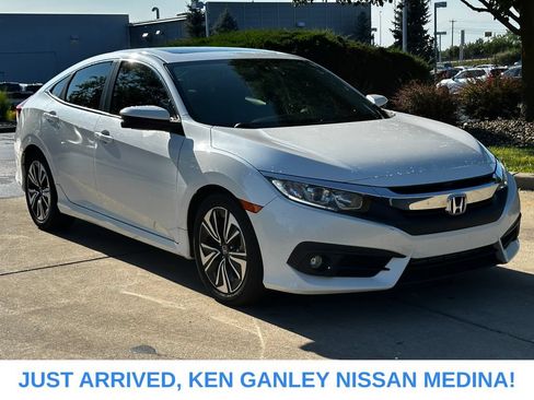 Used 2017 Honda Civic EX-T image 1