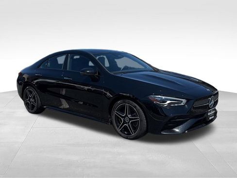 Used 2025 Mercedes-Benz CLA 250 4MATIC image 3