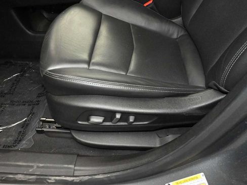 Used 2022 Cadillac XT6 Premium Luxury AWD/4WD image 15