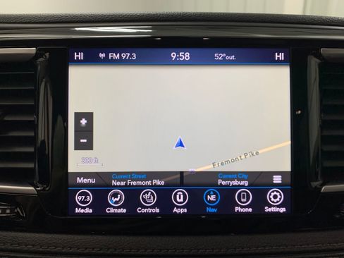 Used 2020 Chrysler Pacifica Limited image 33