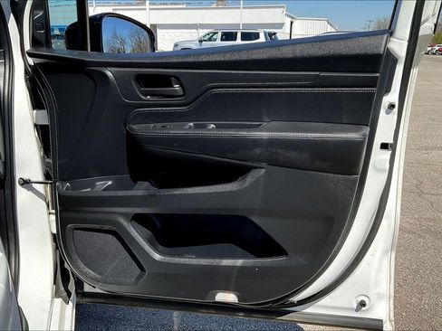Used 2025 Honda Odyssey Sport-L image 19